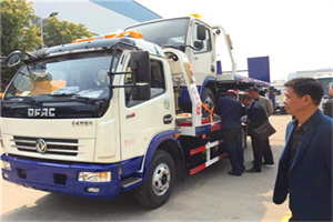 秀峰区汽车道路救援拖车价格